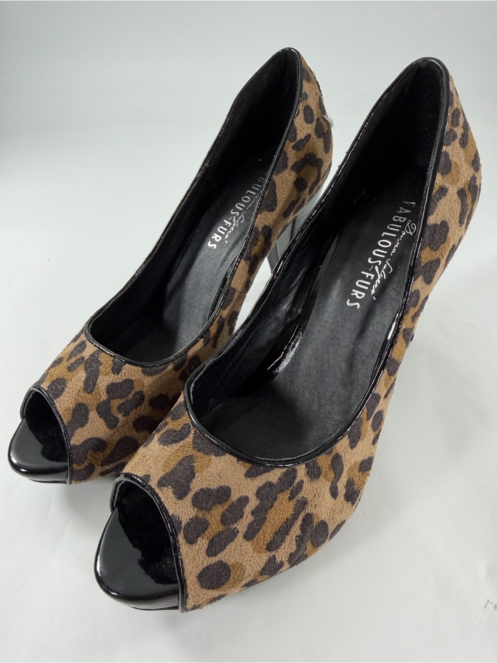 Fabulous Furs Leopard Animal Print Peep Toe High Heels Pumps Y2K Womens Size 8